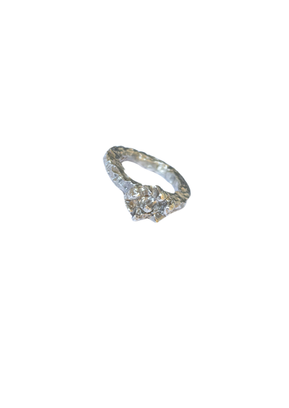 Sonnoa Stříbrný prsten #5 Chunky Textured Flower