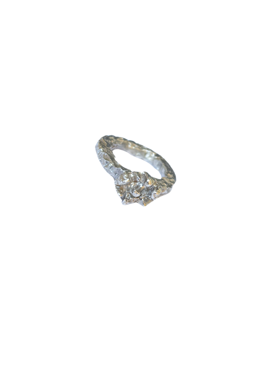 Sonnoa Stříbrný prsten #5 Chunky Textured Flower