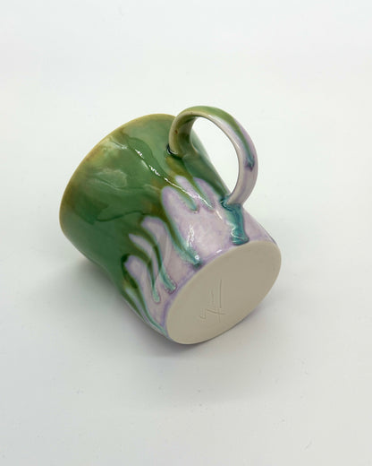 Deformovaný porcelánový hrnek SGW Lab